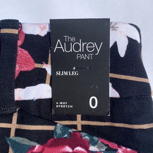 New York & Company Slim Leg Pants- Size 0 - Picture 2 of 6